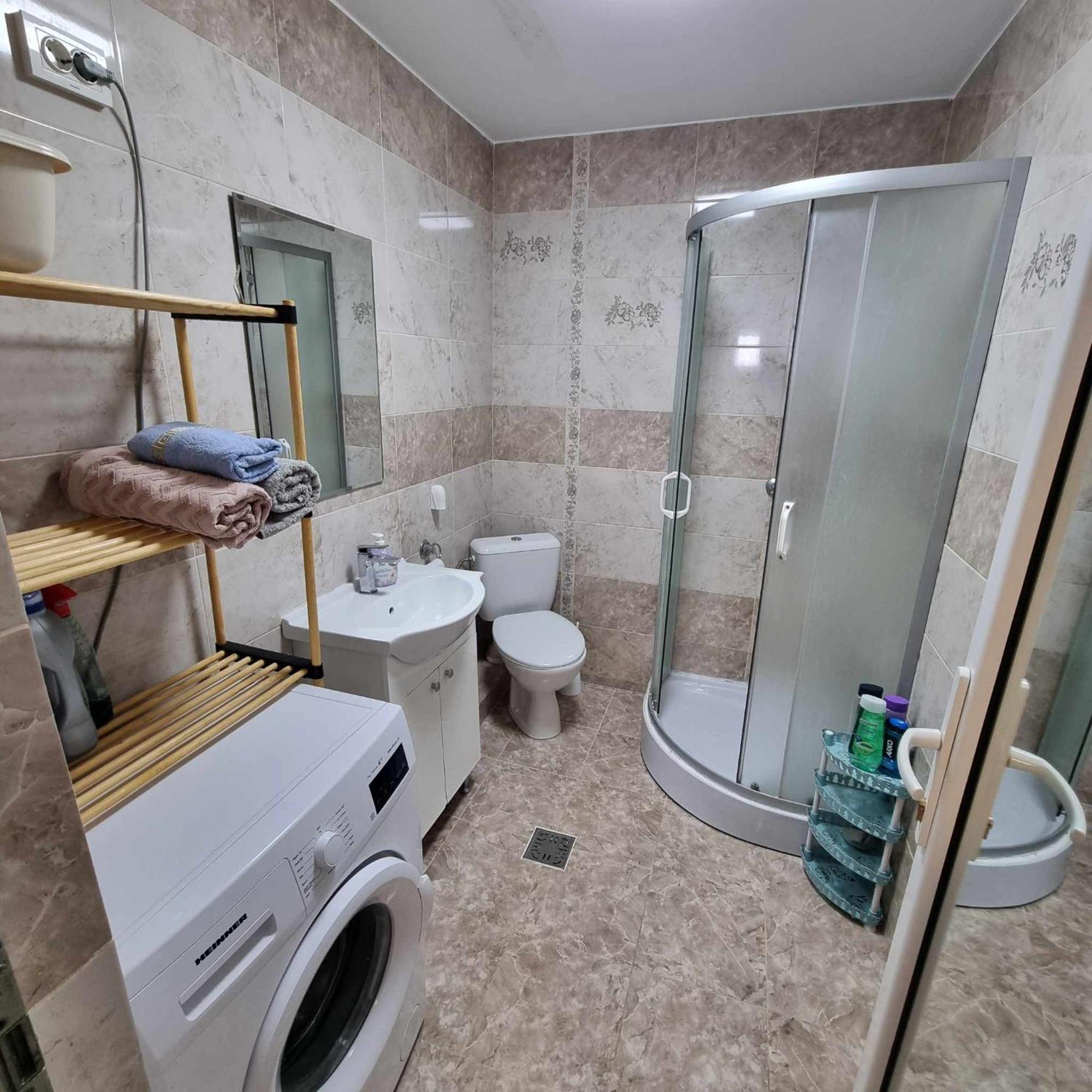 Apartament Cu 2 Dormitoare - Madalina Corabia Ngoại thất bức ảnh